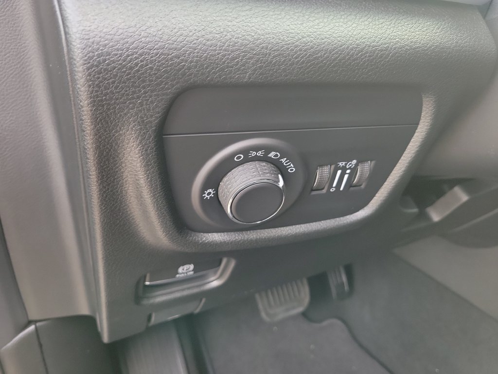 New 2026 Jeep Grand Cherokee Laredo X AWD/4WD image 21
