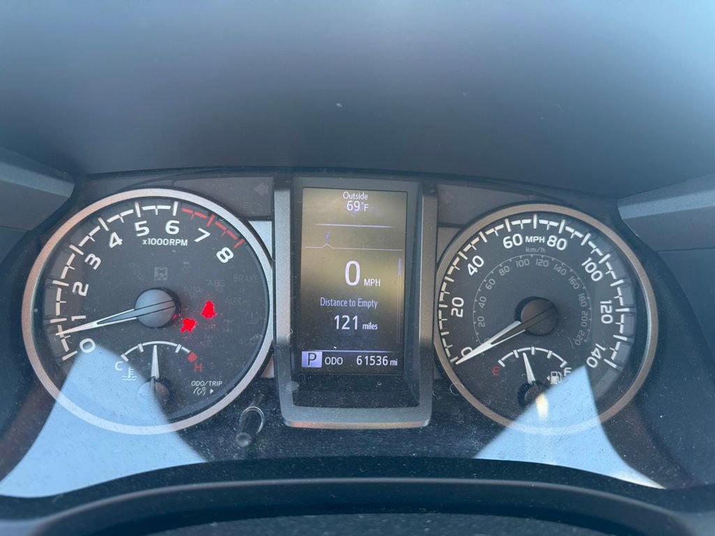 Used 2020 Toyota Tacoma TRD Sport w/ Technology Package AWD/4WD image 33