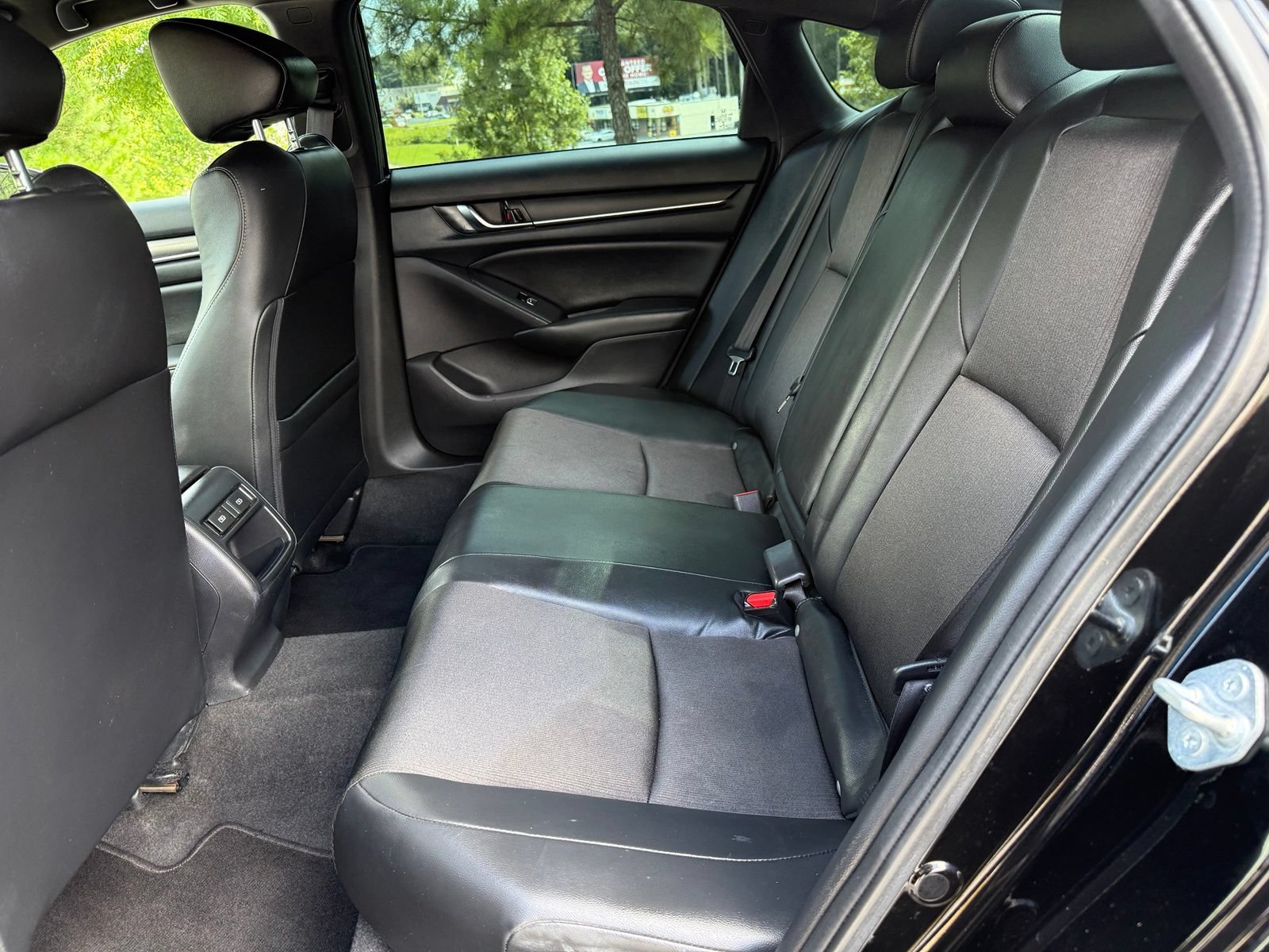 Used 2022 Honda Accord Sport image 38