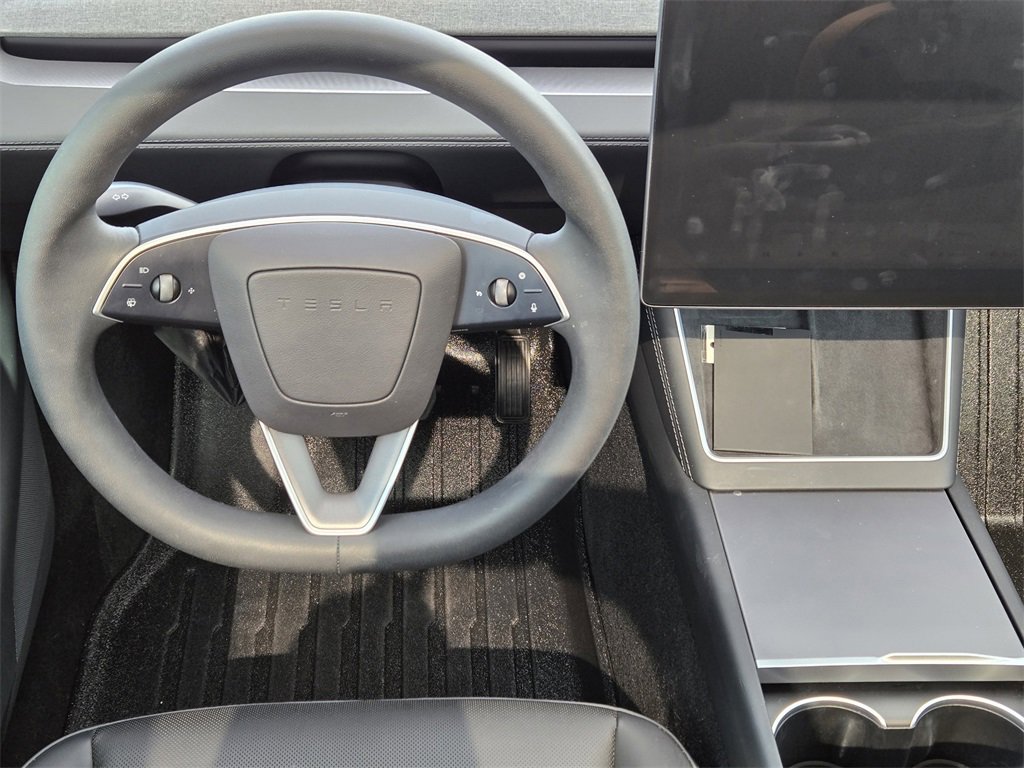 Used 2026 Tesla Model Y Long Range image 10