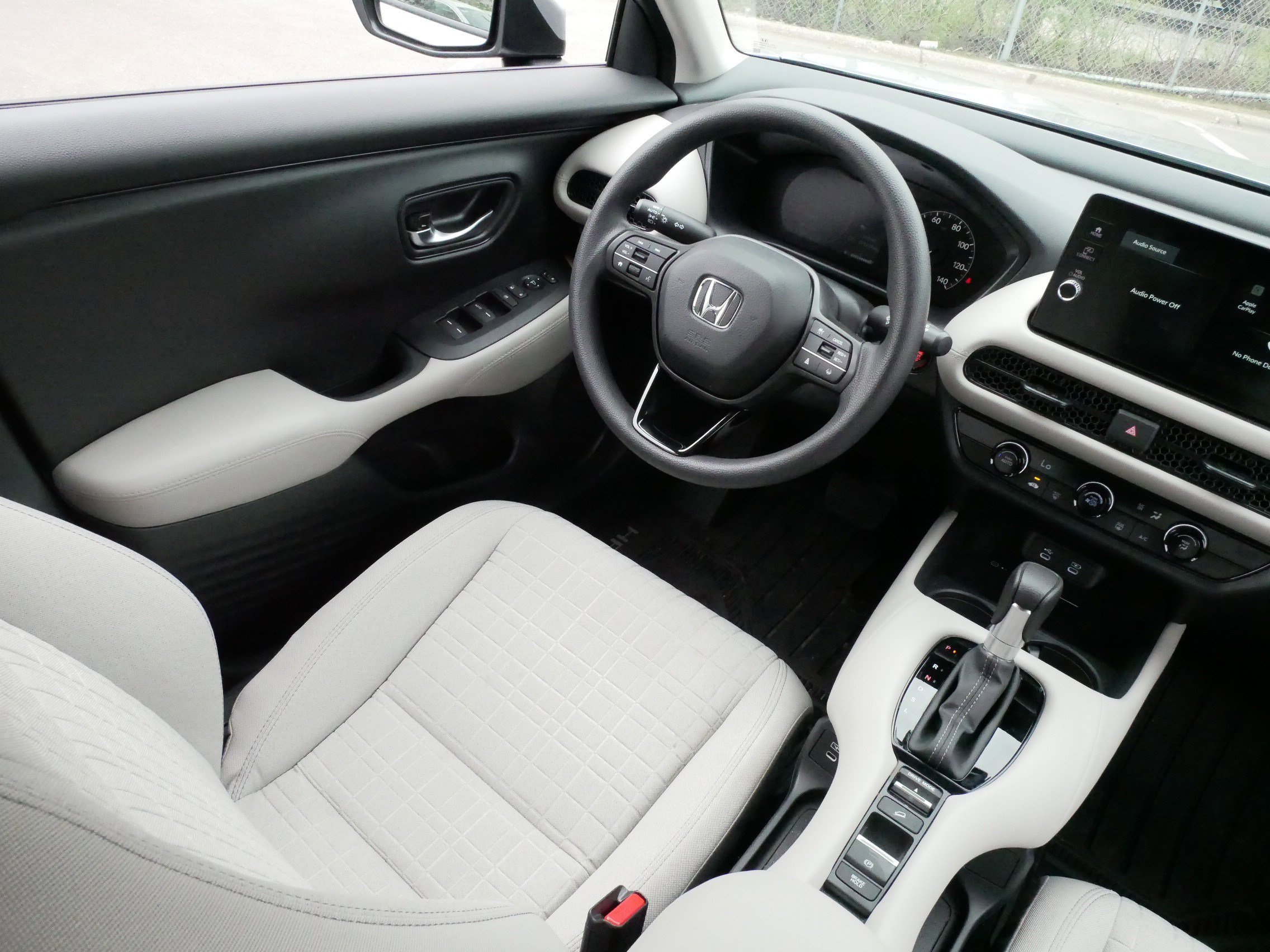 Used 2026 Honda HR-V LX image 9