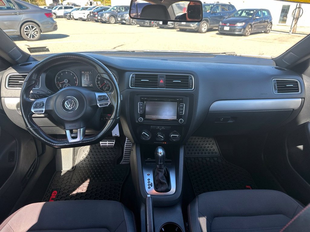 Used 2012 Volkswagen Jetta GLI FWD image 14