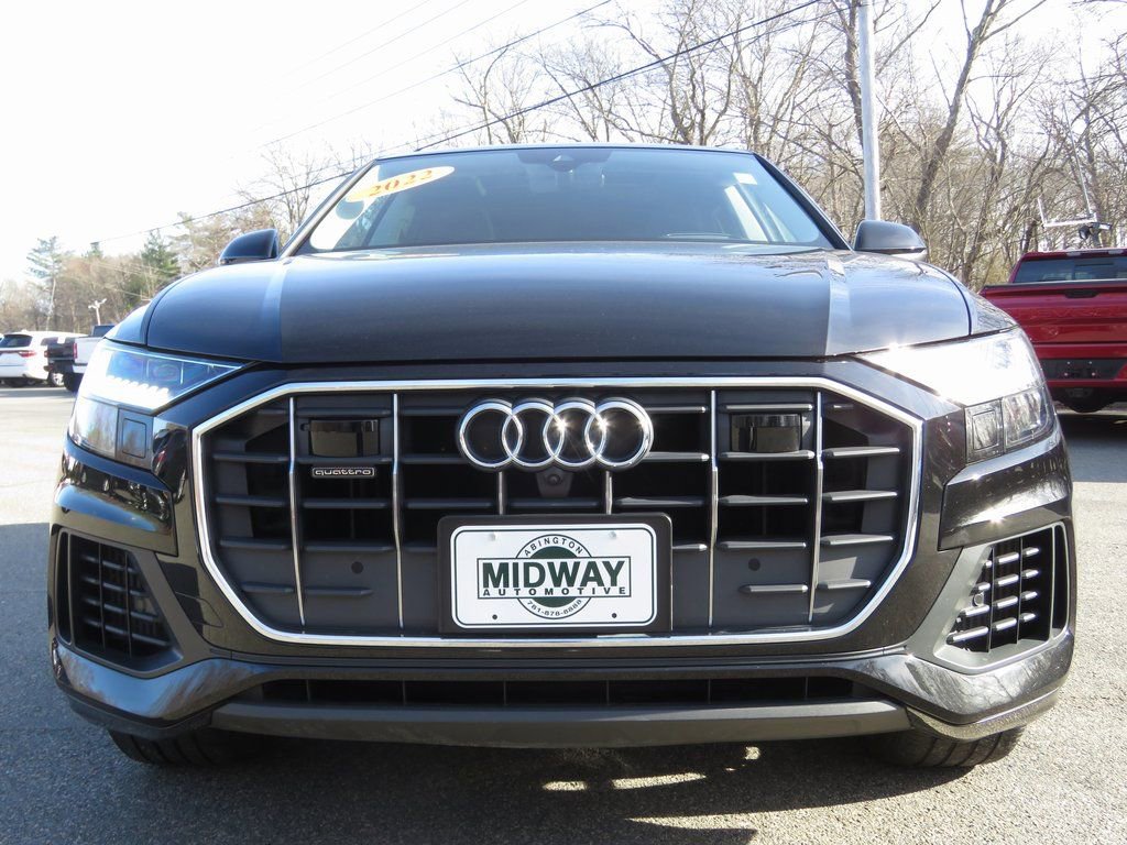Used 2022 Audi Q8 Prestige image 2