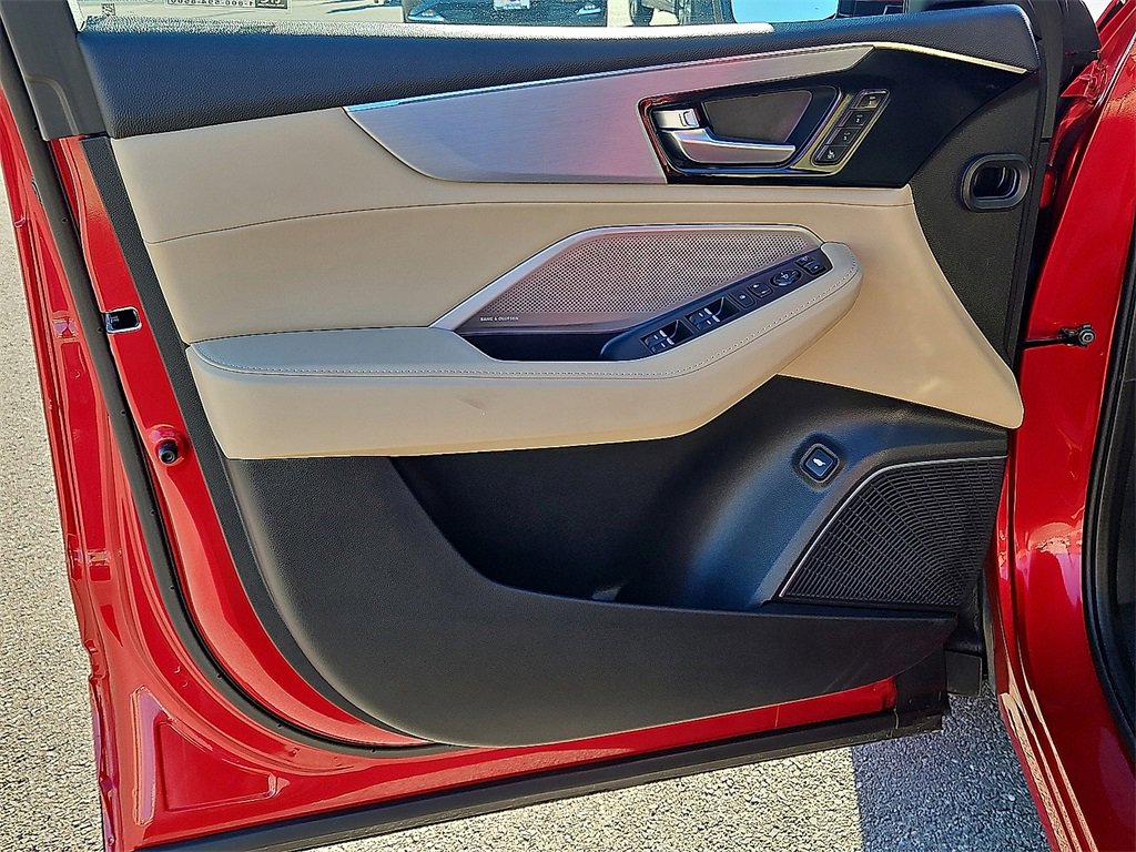 Certified 2025 Acura MDX w/ Technology Package image 16