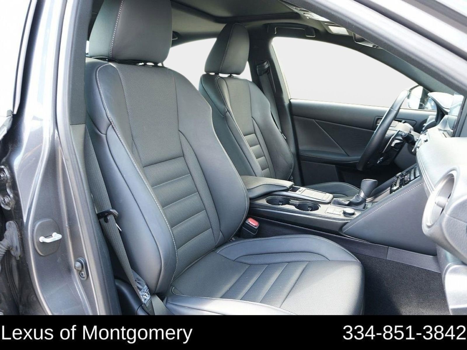 Used 2022 Lexus IS 350 F Sport image 9