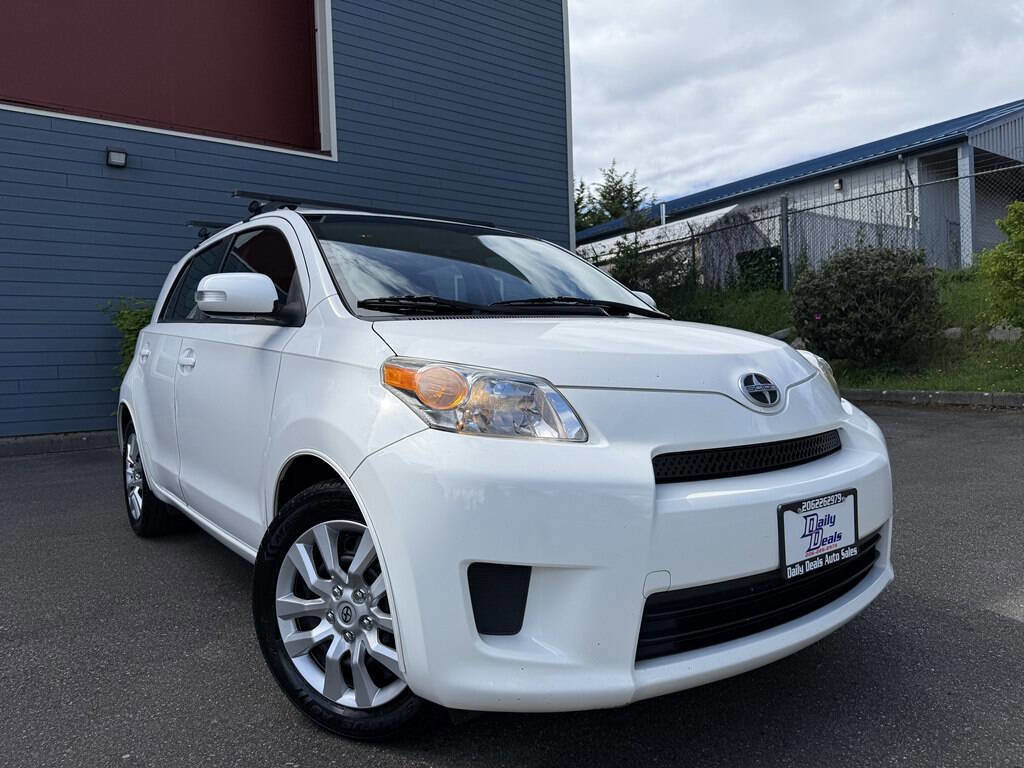 Used 2009 Scion xD FWD image 1