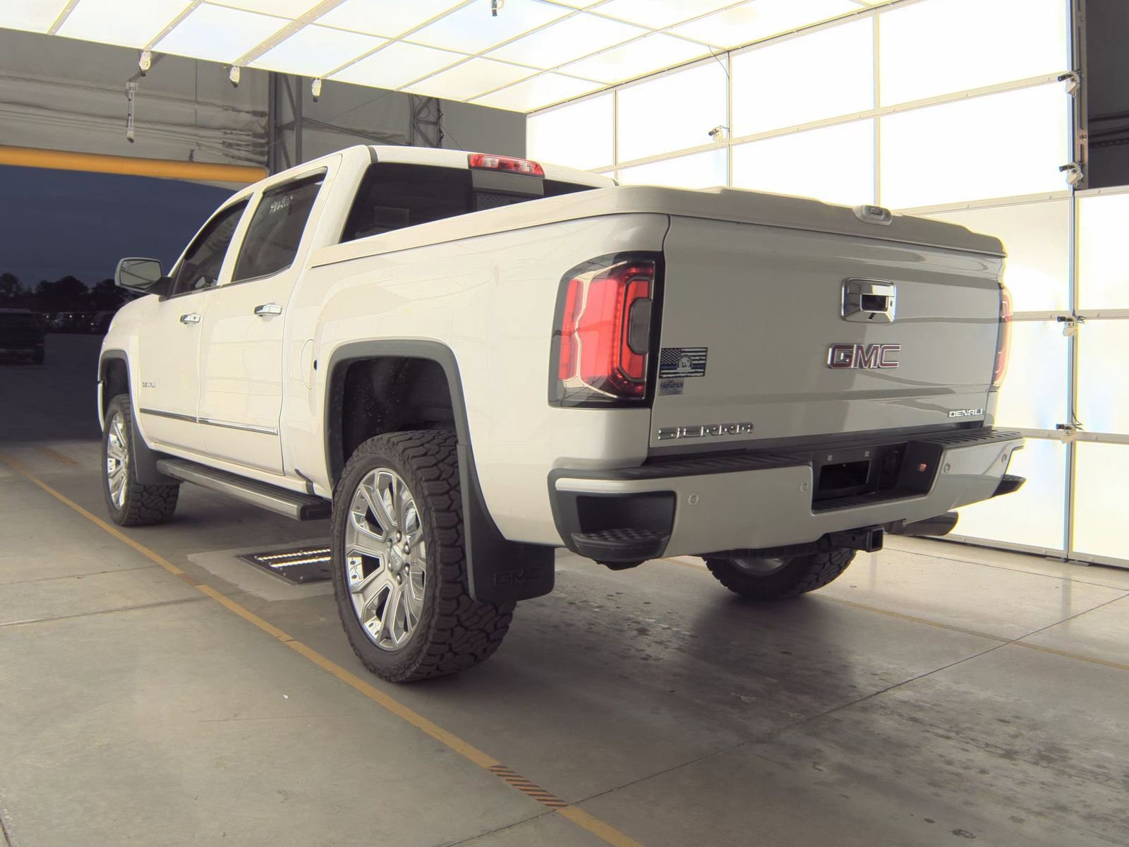 Used 2018 GMC Sierra 1500 Denali w/ Denali Ultimate Package image 6