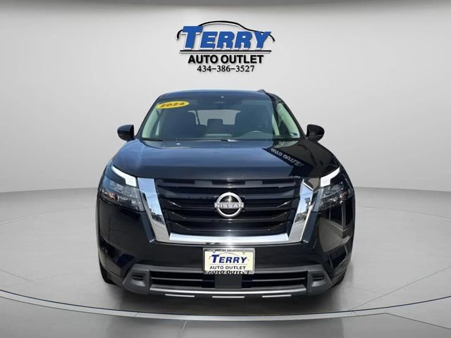 Used 2024 Nissan Pathfinder SV FWD image 3