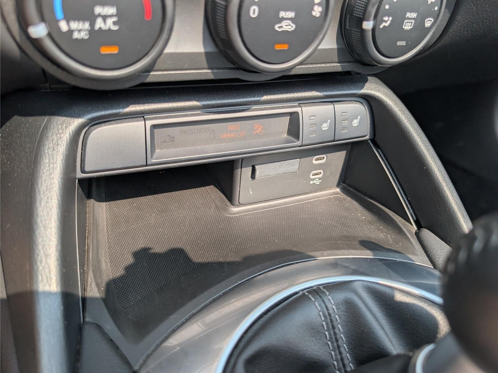 Used 2025 MAZDA MX-5 Miata Club RWD image 20