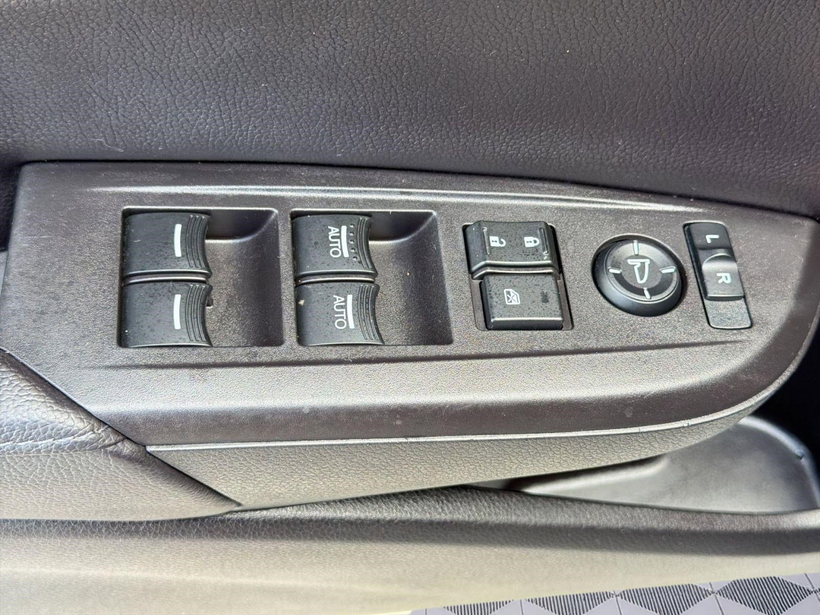 Used 2017 Acura ILX FWD image 20