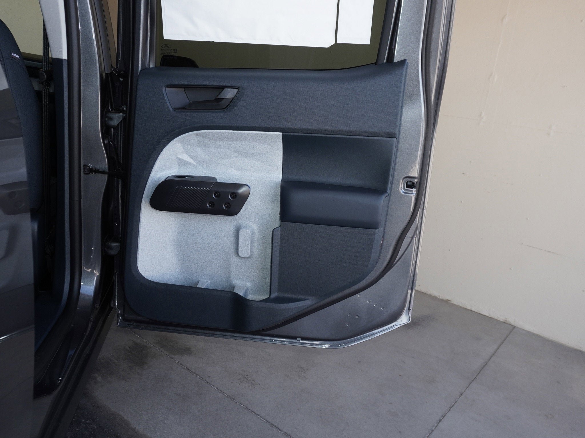 New 2025 Ford Maverick XLT image 45