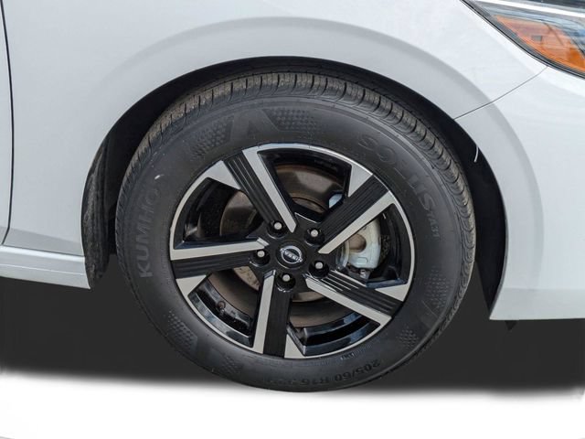Used 2024 Nissan Sentra SV FWD image 11