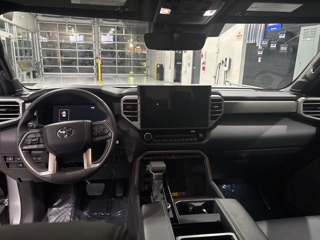 Used 2025 Toyota Tundra Limited image 20