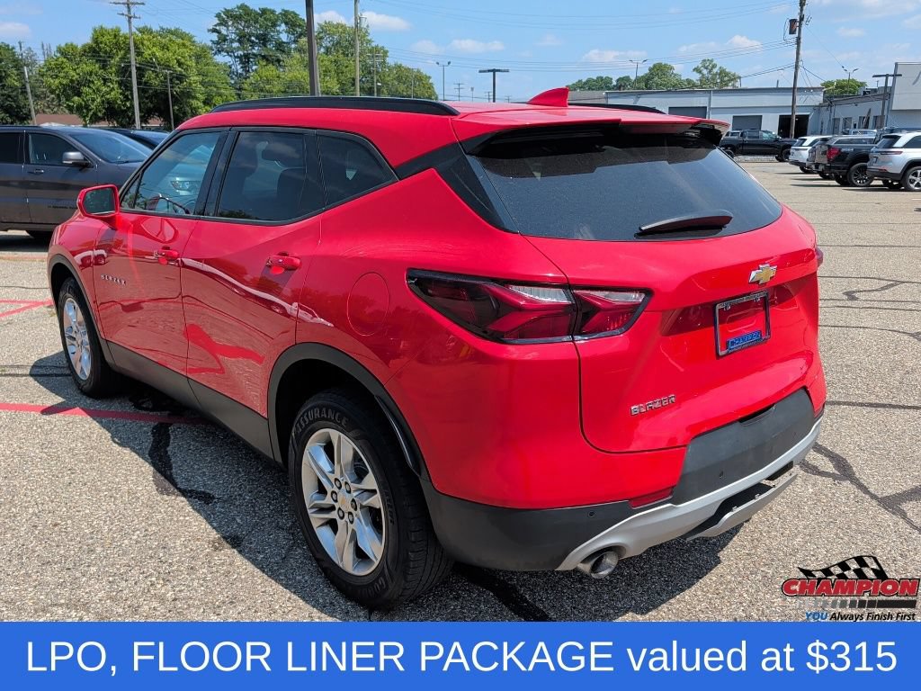 Used 2019 Chevrolet Blazer LT FWD image 3