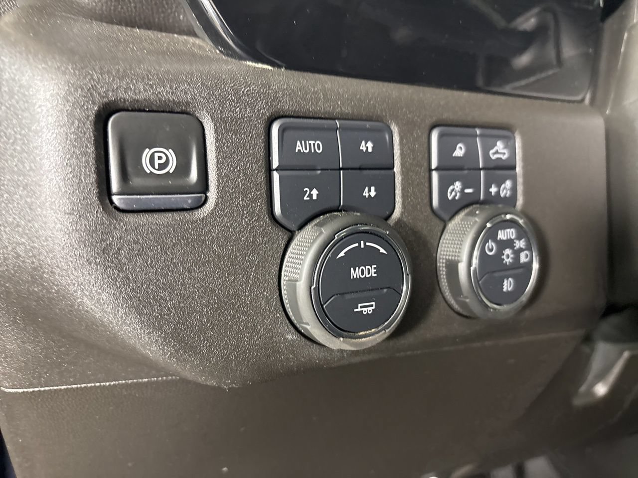 Used 2024 Chevrolet Silverado 1500 RST w/ All Star Edition Plus AWD/4WD image 9