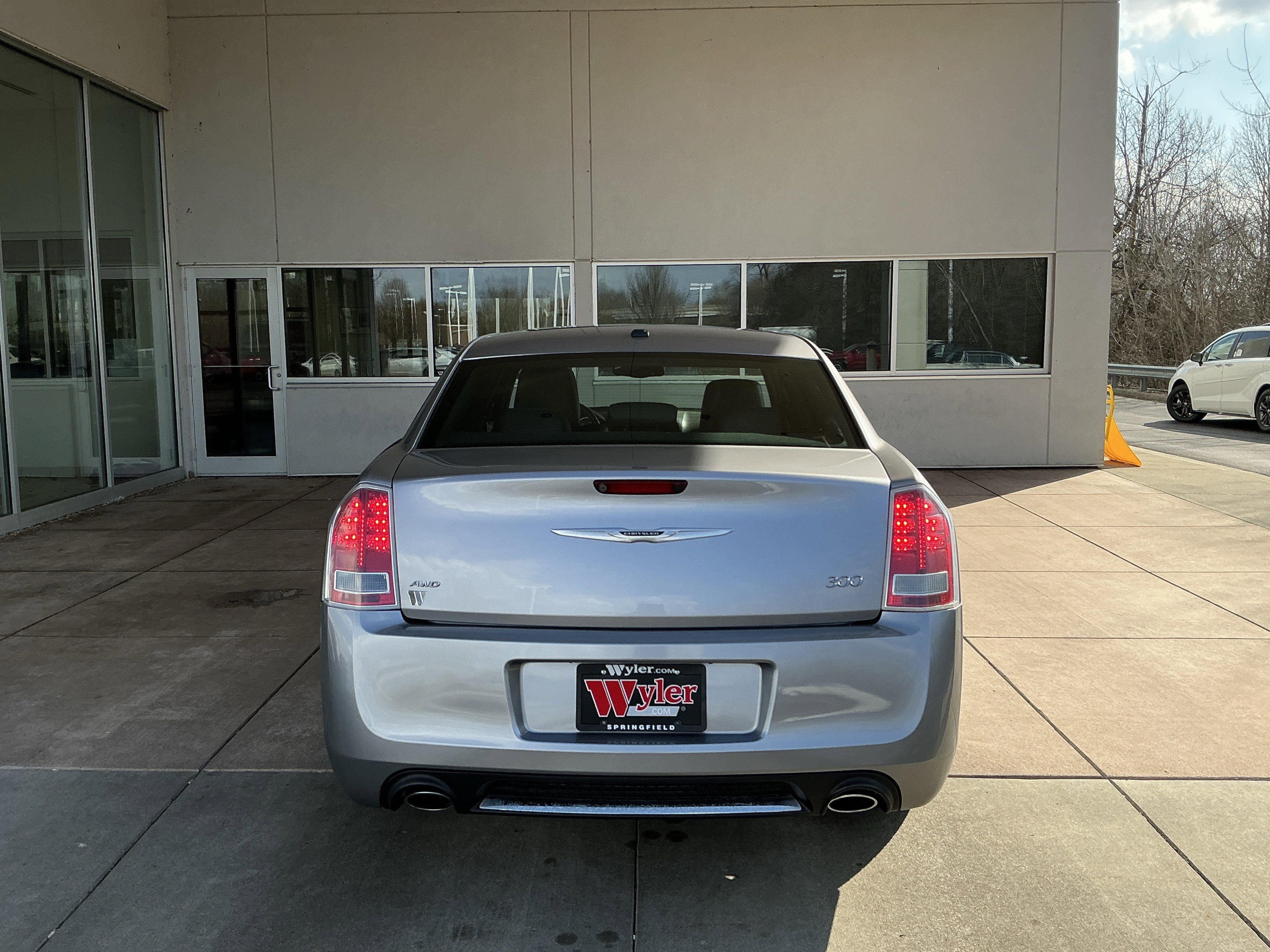 Used 2013 Chrysler 300 S image 21