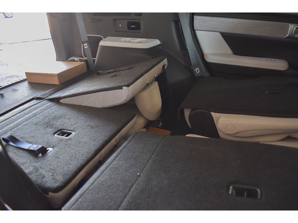 New 2025 Hyundai Santa Fe Calligraphy image 92