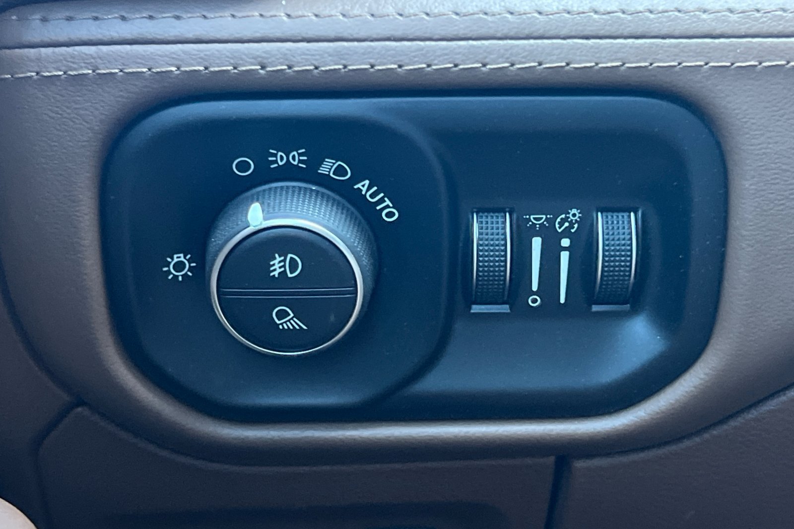 Used 2020 RAM 1500 Limited RWD image 37