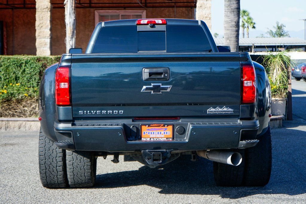 Used 2018 Chevrolet Silverado 3500 High Country w/ Duramax Plus Package image 7
