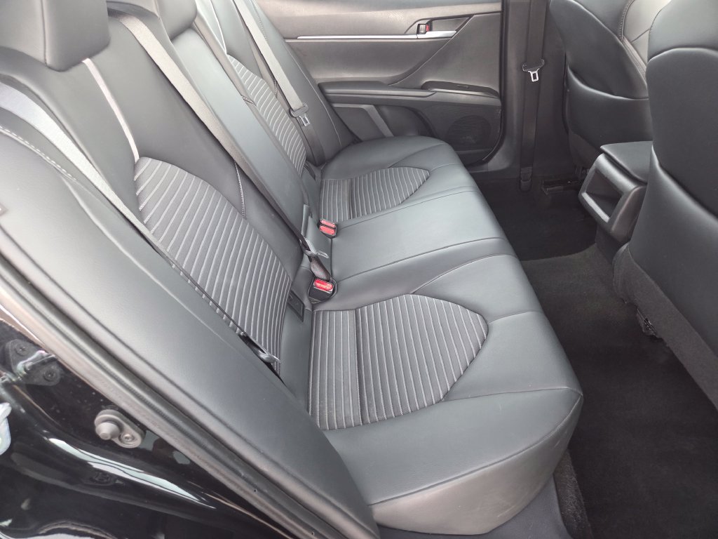 Used 2024 Toyota Camry SE w/ Cold Weather Package FWD image 6