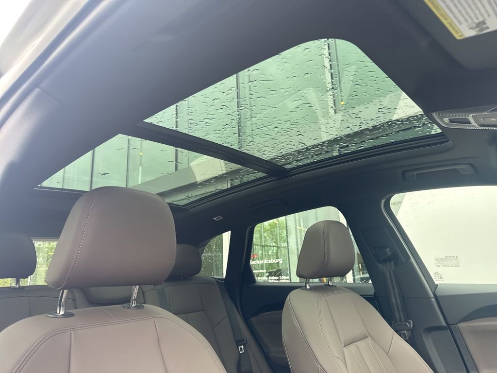 Used 2025 Audi Q5 Premium Plus w/ Premium Plus AWD/4WD image 10