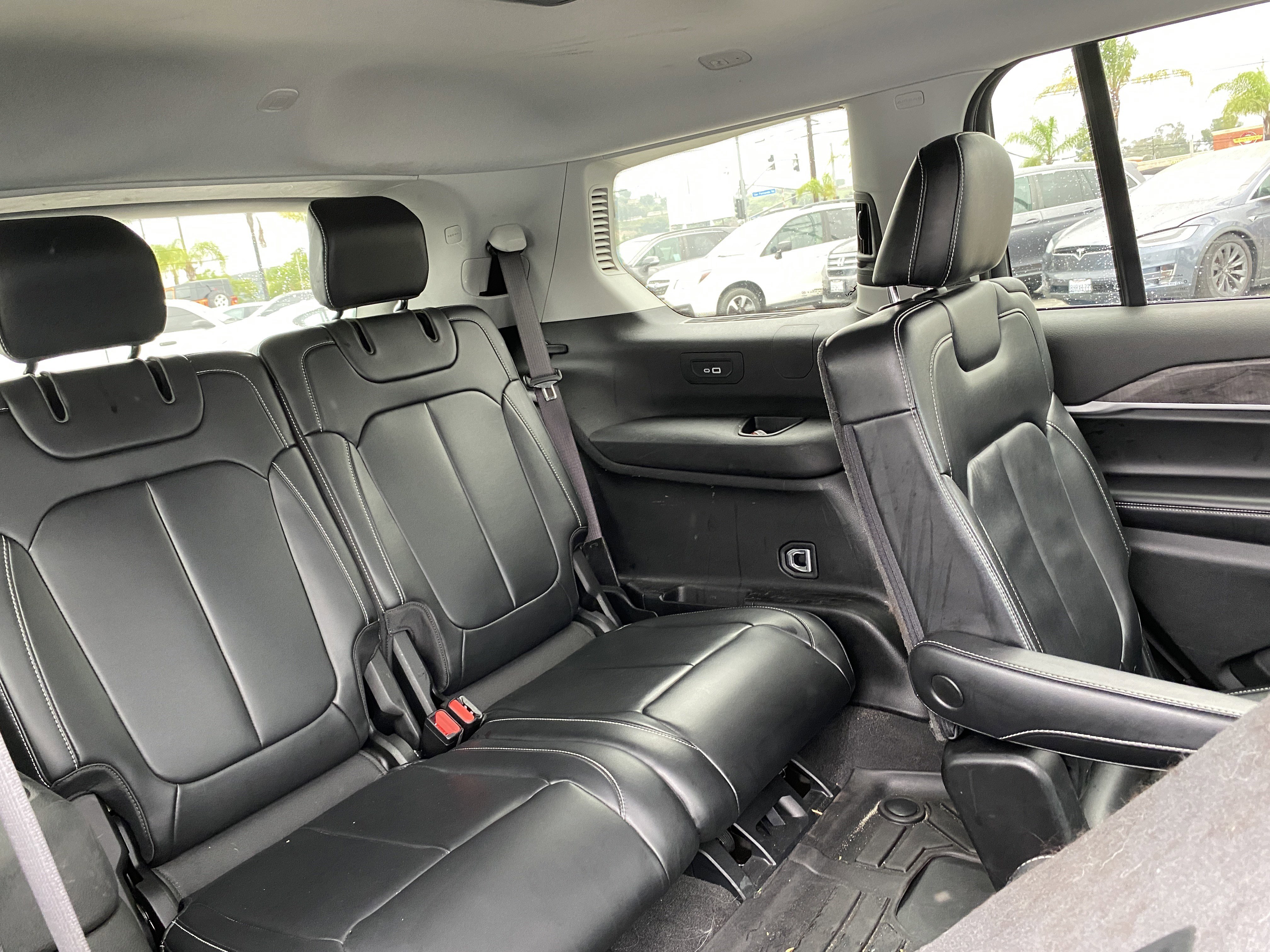 Used 2021 Jeep Grand Cherokee L Limited AWD/4WD image 29