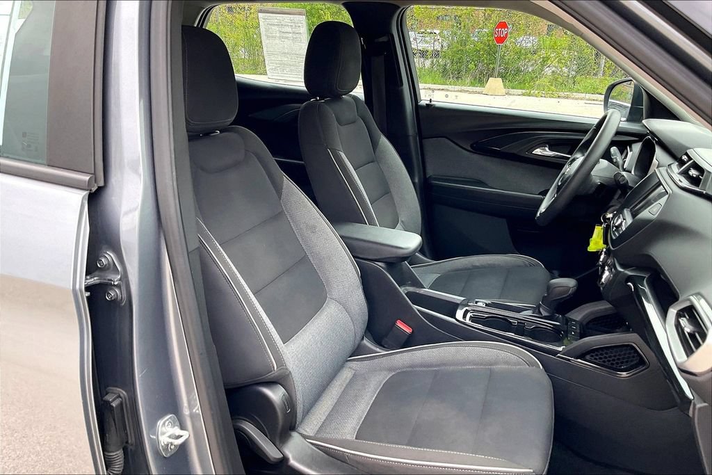 Used 2022 Chevrolet TrailBlazer LS FWD image 7