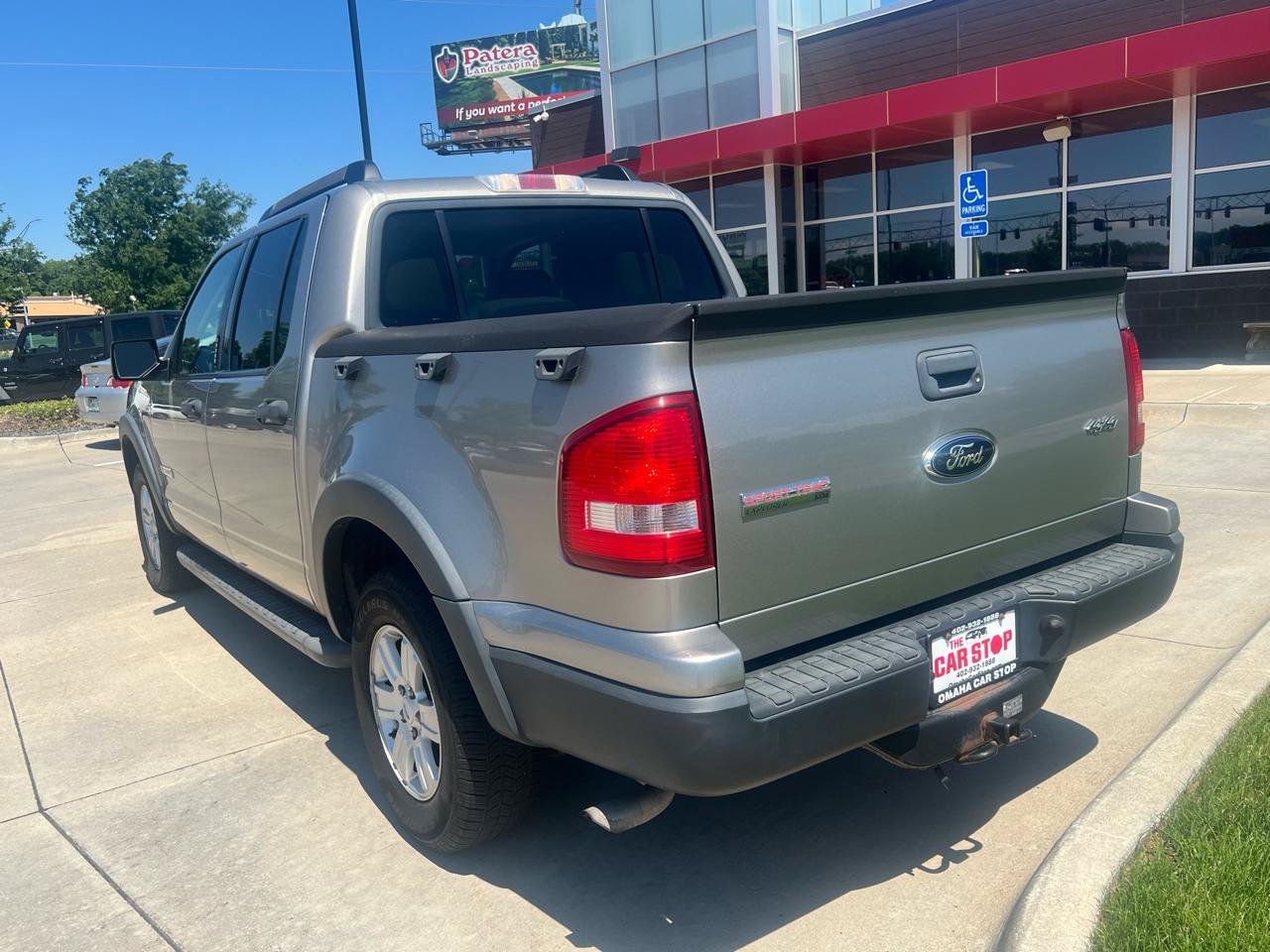 Used 2008 Ford Explorer Sport Trac XLT AWD/4WD image 8