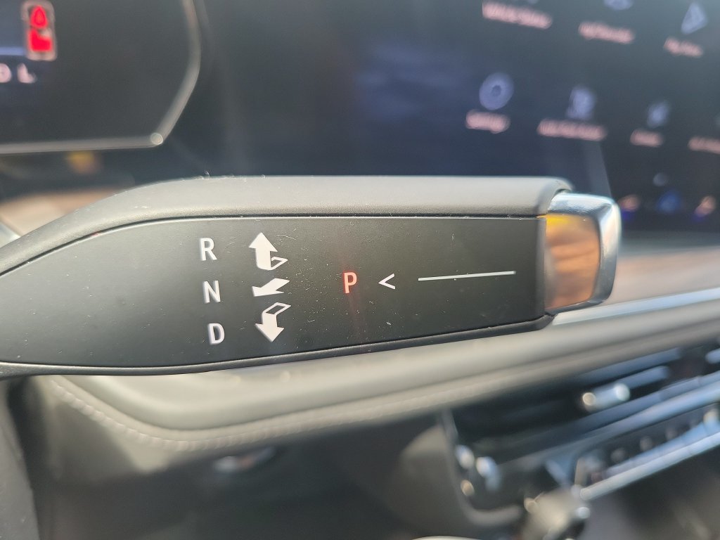 Used 2025 Chevrolet Tahoe LT RWD image 39