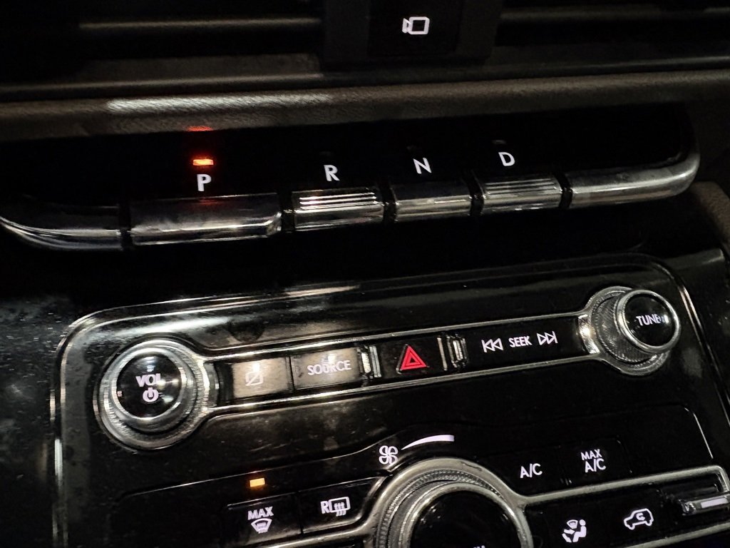 Used 2021 Lincoln Corsair Reserve w/ Equipment Group 201A image 19