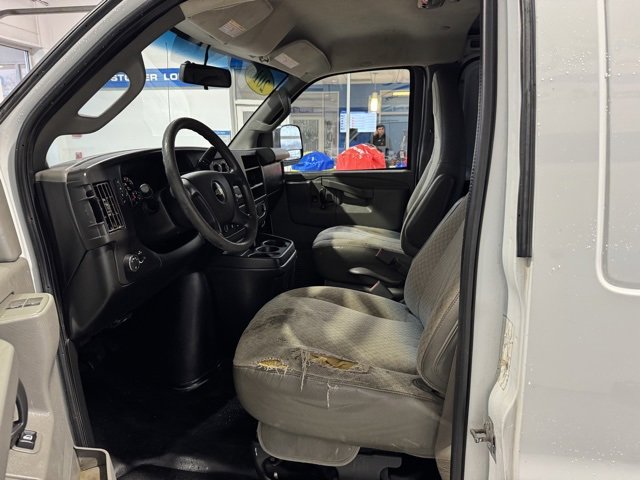 Used 2018 Chevrolet Express 2500 Extended image 7