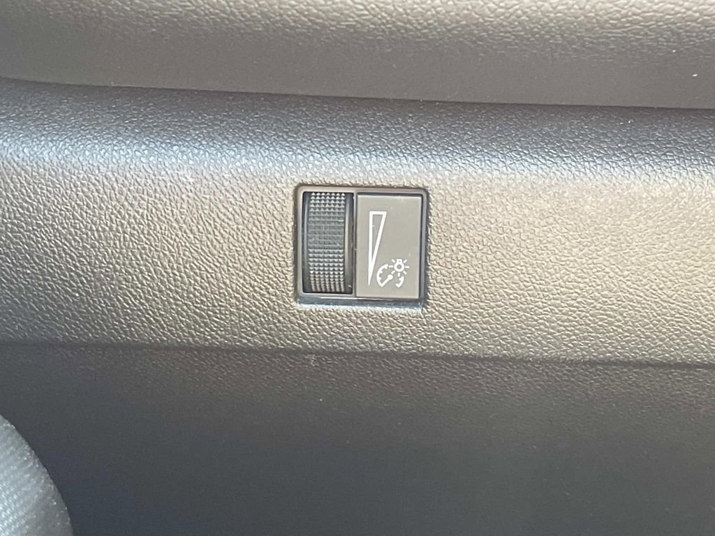 Used 2023 Chevrolet Colorado LT w/ LT Convenience Package RWD image 30