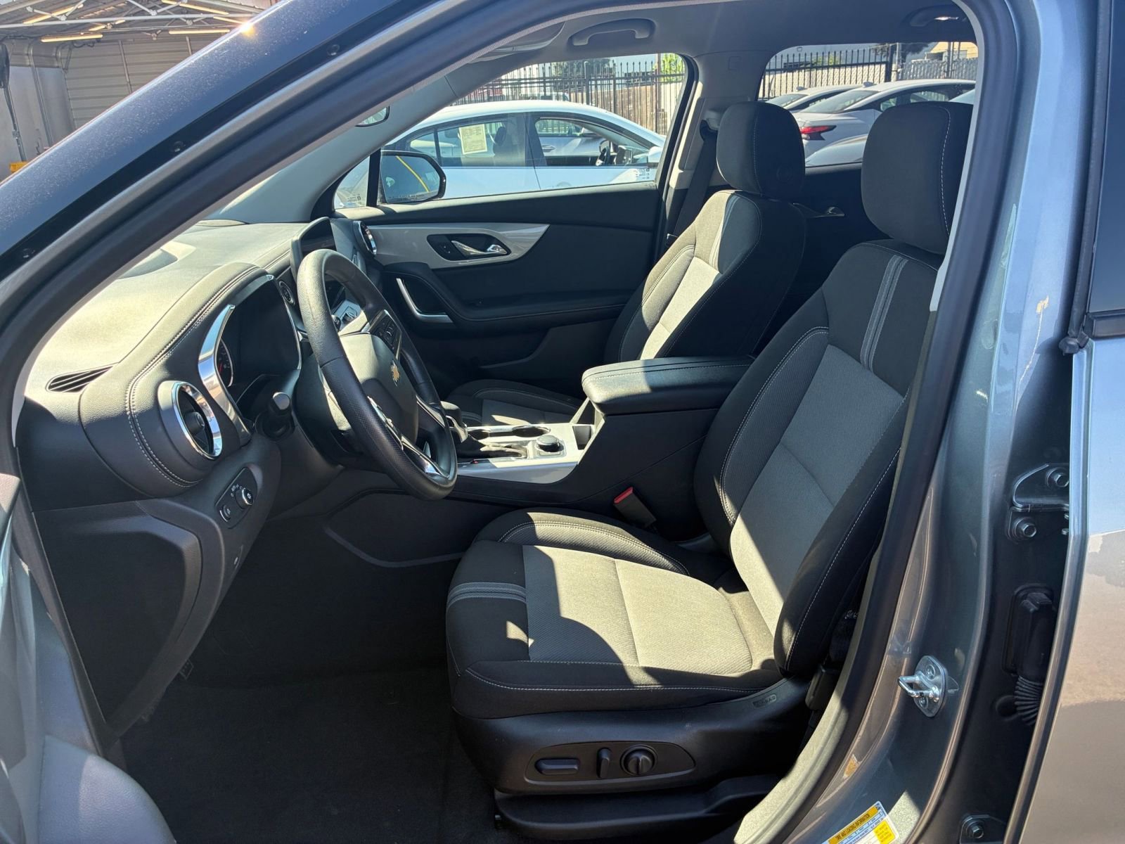 Used 2025 Chevrolet Blazer LT image 28