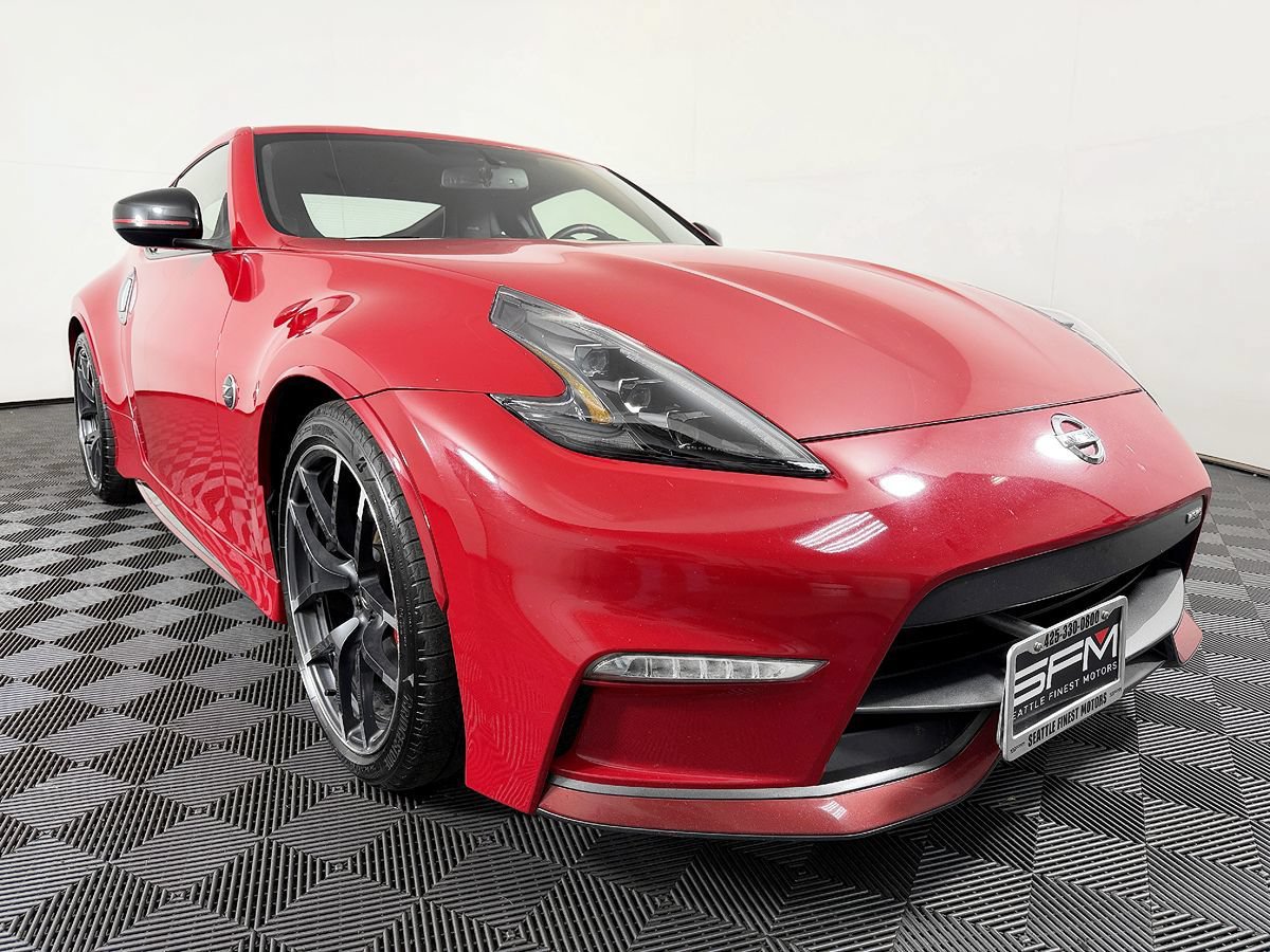 Used 2016 Nissan 370Z NISMO RWD image 5