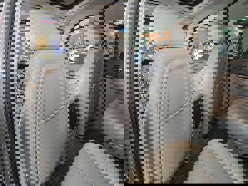 Used 2012 GMC Yukon XL SLT RWD image 11