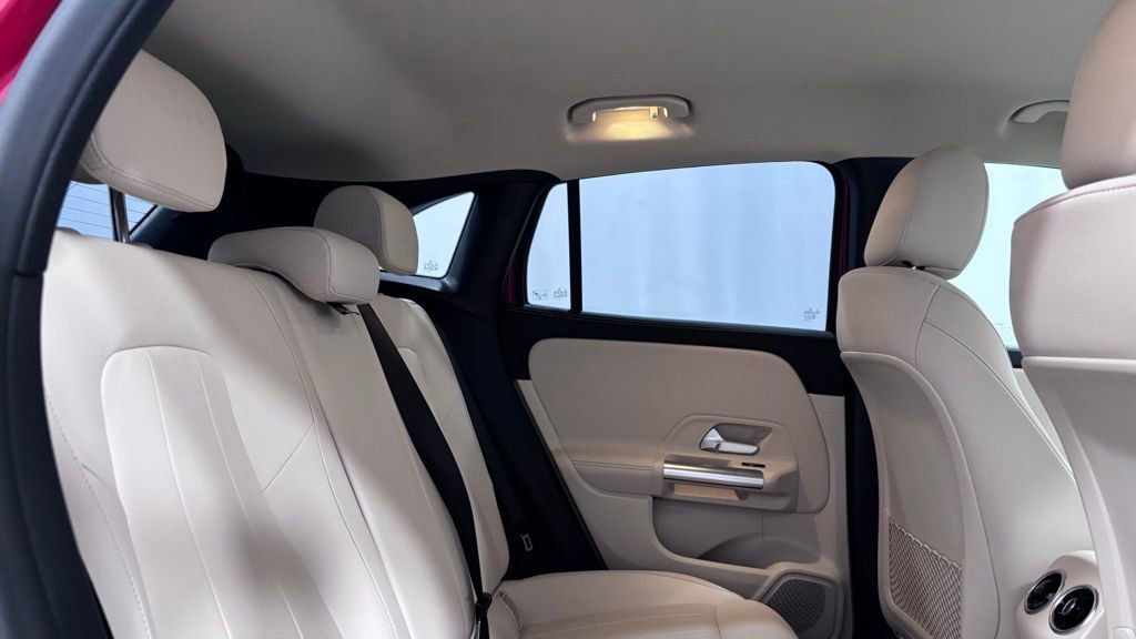 Certified 2023 Mercedes-Benz GLA 250 4MATIC image 25