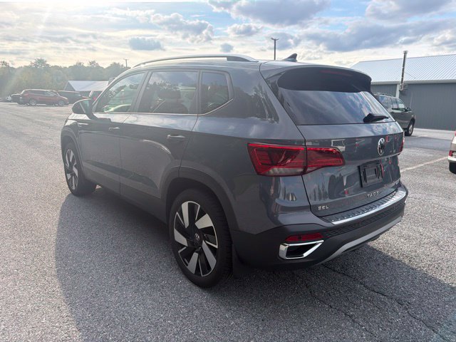Used 2024 Volkswagen Taos SEL AWD/4WD image 5