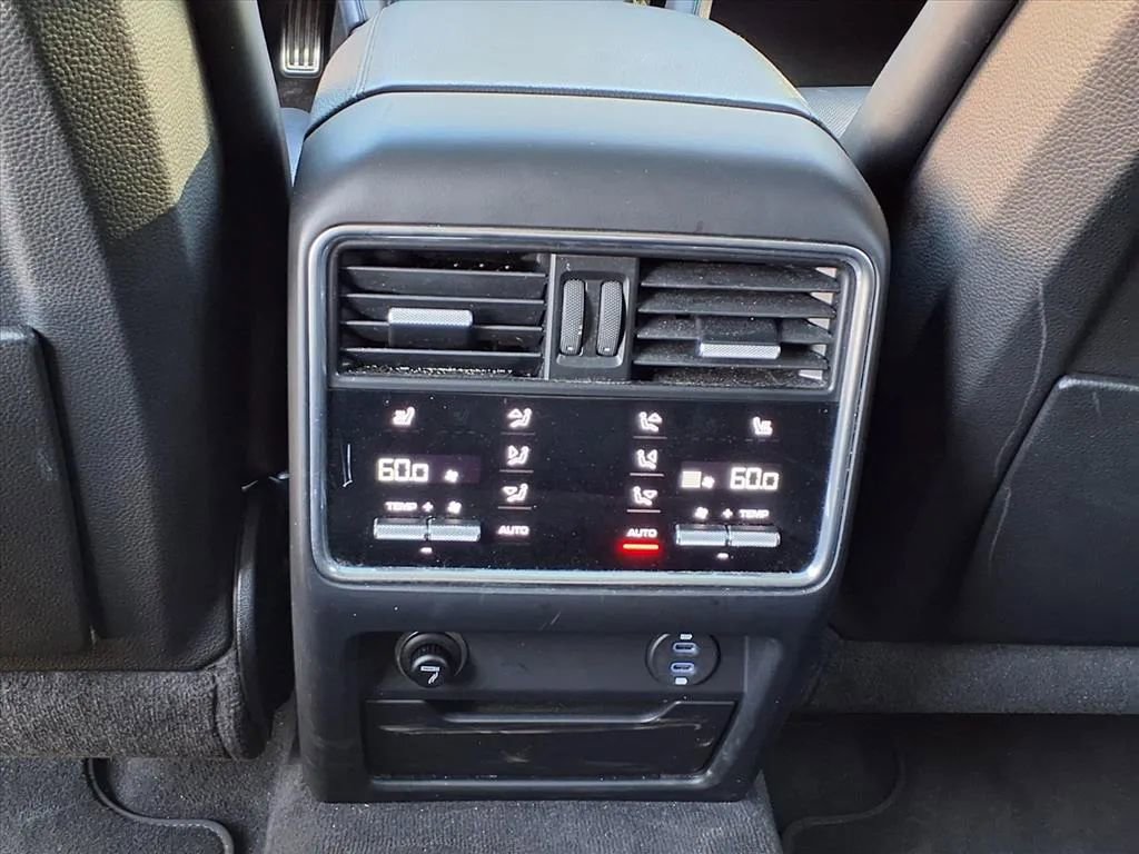 Used 2020 Porsche Cayenne S AWD/4WD image 12