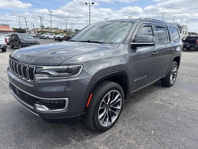 Used 2022 Jeep Wagoneer Series III w/ Premium Group I AWD/4WD image 3