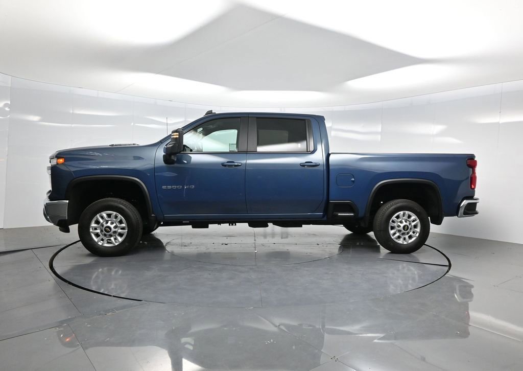 Used 2025 Chevrolet Silverado 2500 LT w/ Convenience Package image 37