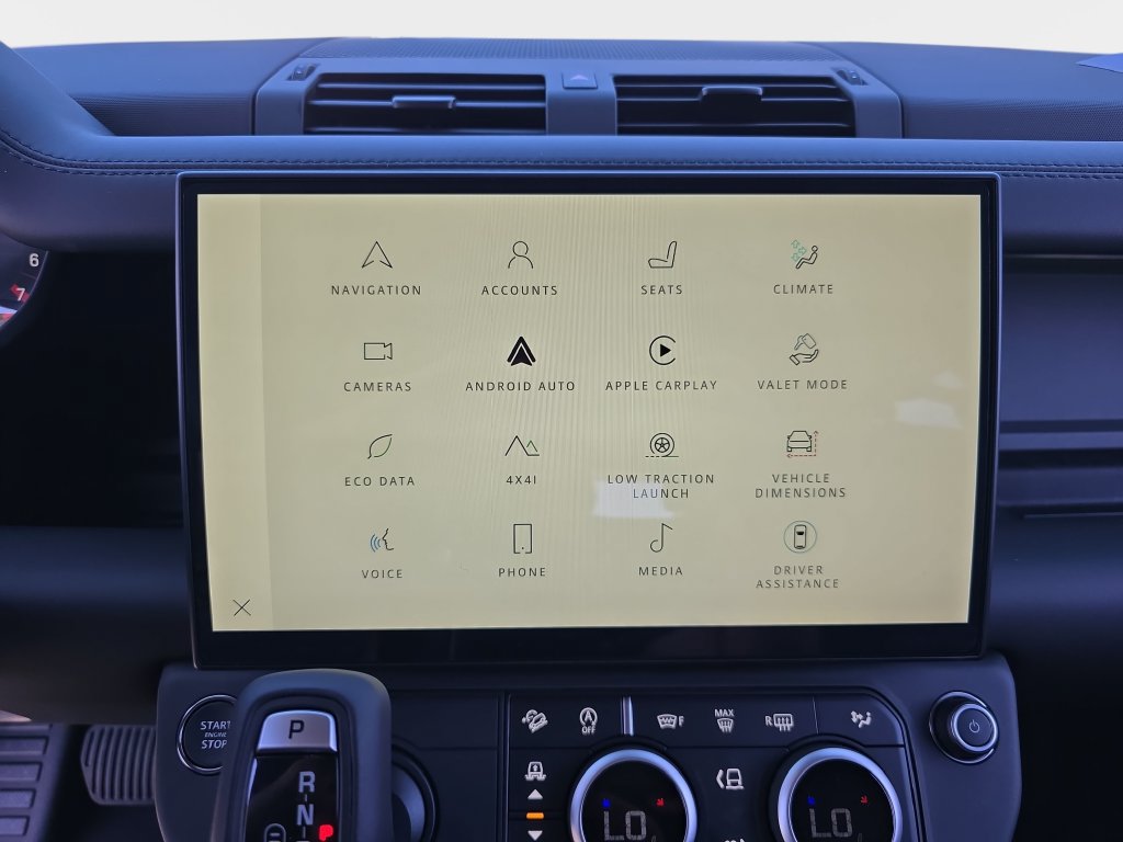 New 2026 Land Rover Defender 110 X-Dynamic SE AWD/4WD image 21