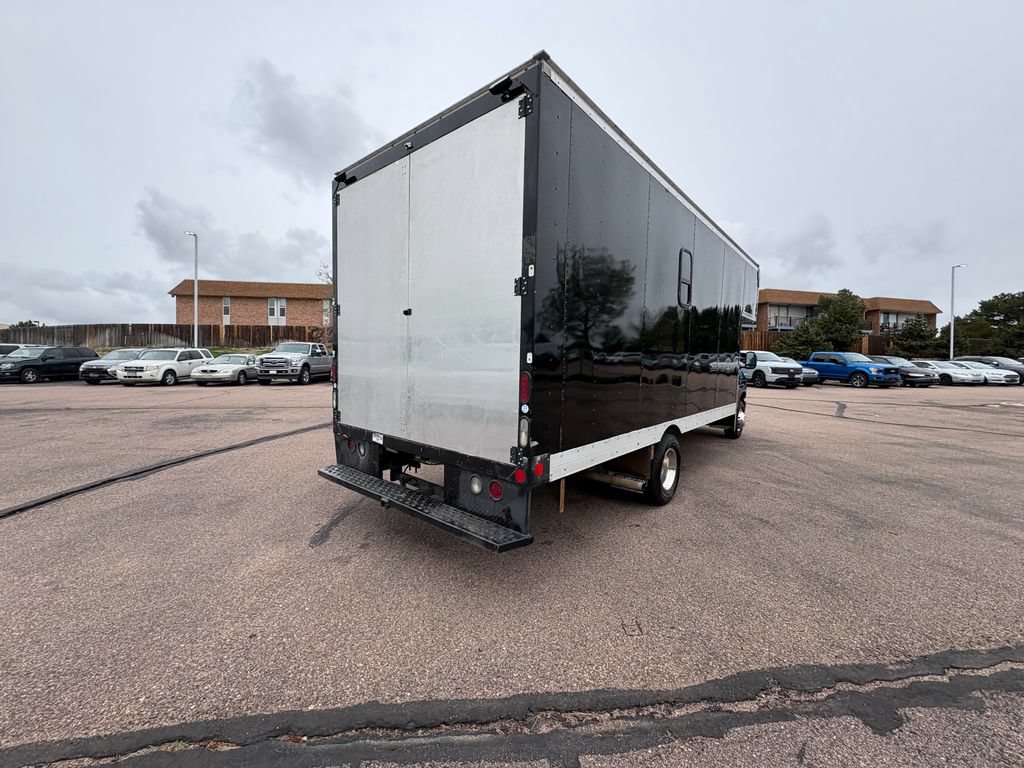 Used 2016 Ford E-450 and Econoline 450 Super Duty RWD image 5