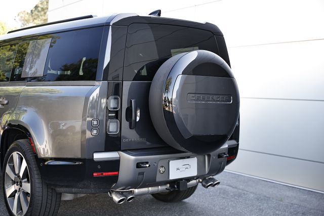 New 2026 Land Rover Defender 130 V8 AWD/4WD image 7