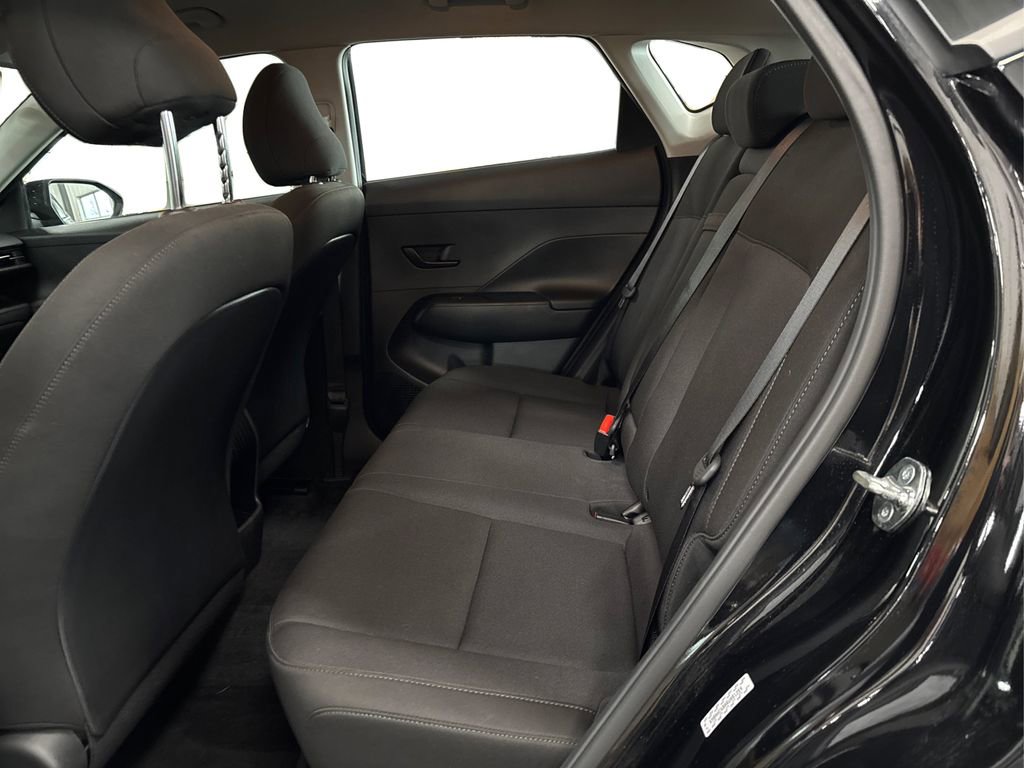 Used 2024 Hyundai Kona SE image 10