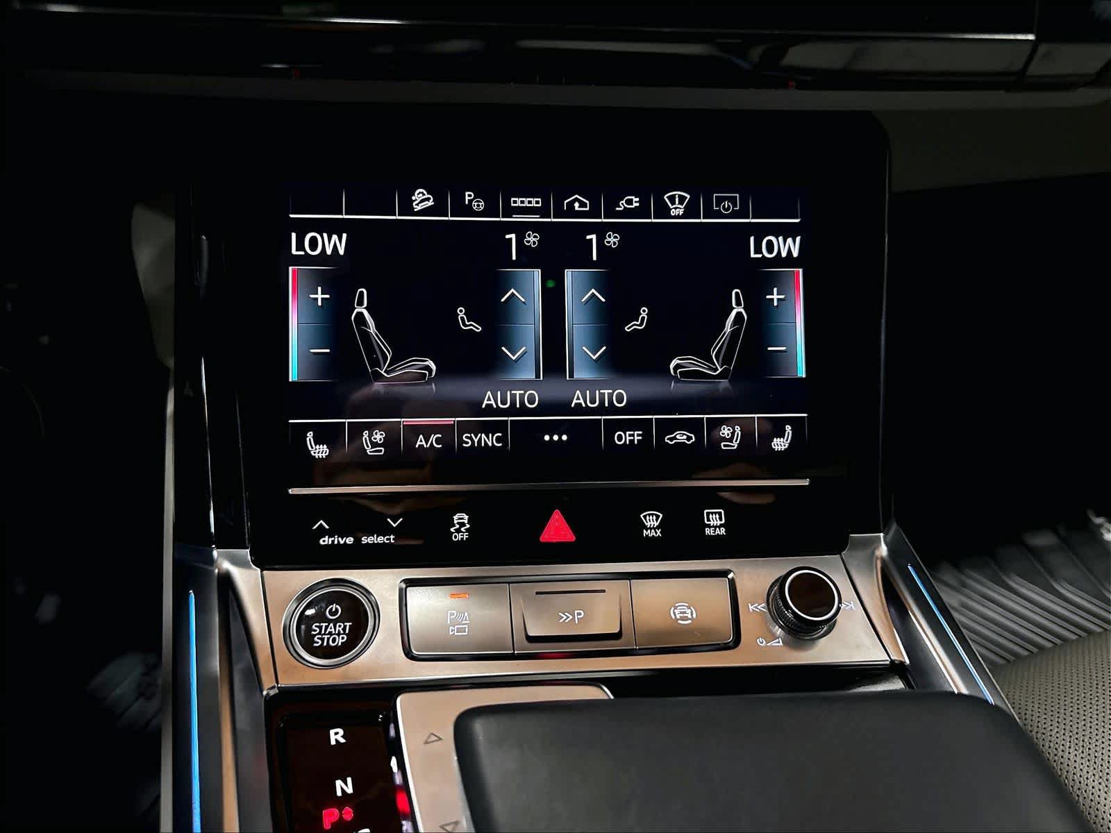 Certified 2024 Audi Q8 e-tron Premium Plus AWD/4WD image 32