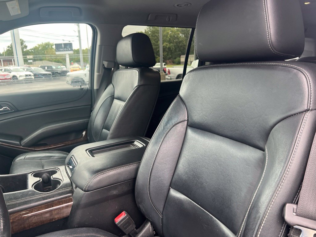 Used 2020 Chevrolet Suburban LT AWD/4WD image 9