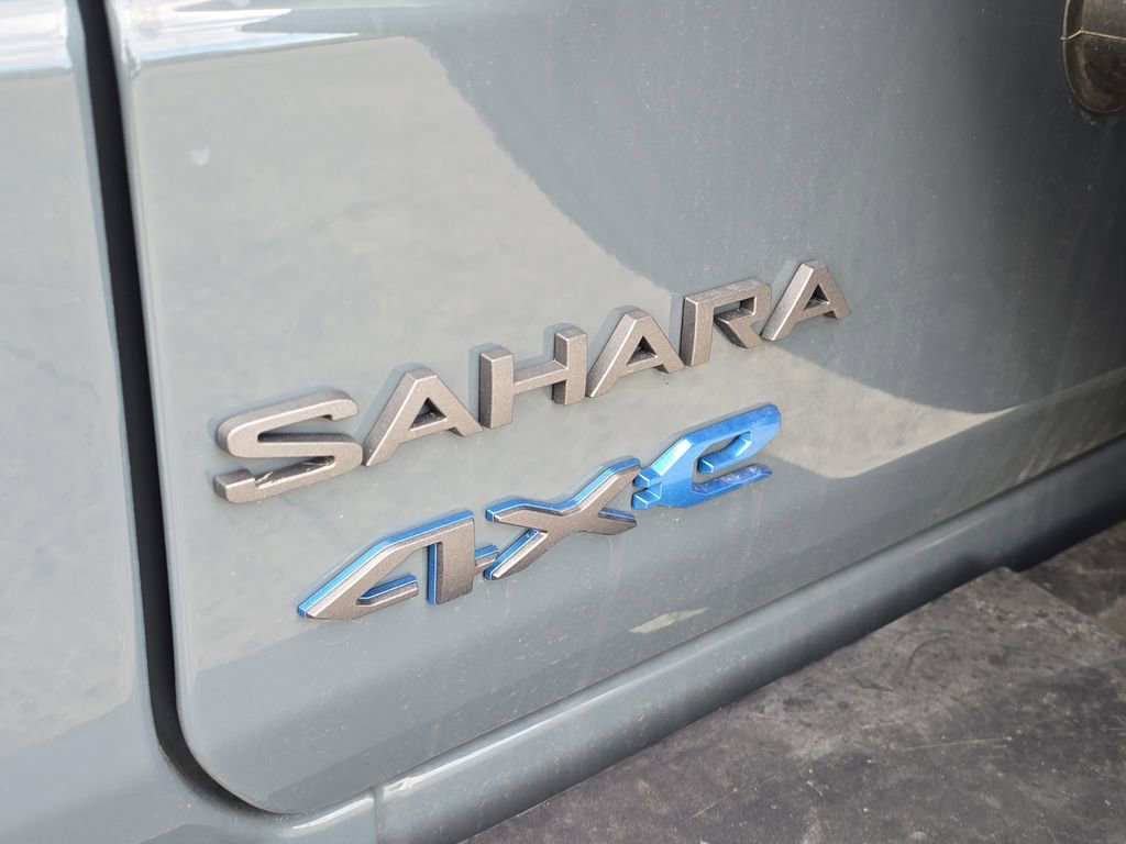 Used 2025 Jeep Wrangler Unlimited Sahara AWD/4WD image 7