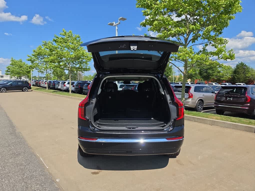 Used 2026 Volvo XC90 B6 Plus AWD/4WD image 6