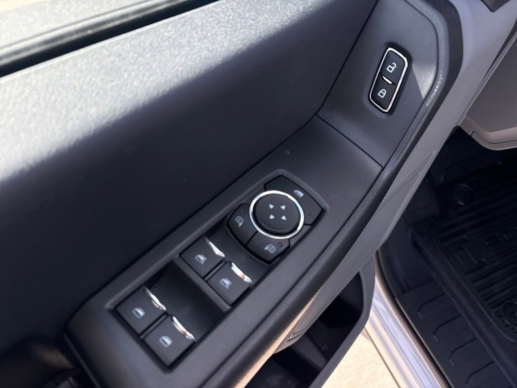 New 2026 Ford F250 XL w/ XL Chrome Package image 15