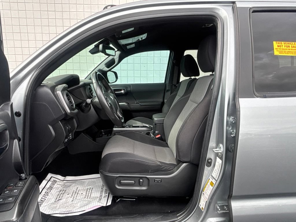 Used 2023 Toyota Tacoma TRD Sport w/ Advanced Technology Package AWD/4WD image 4
